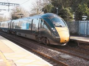 Disruption between Reading and London Paddington due to fire on property near railway