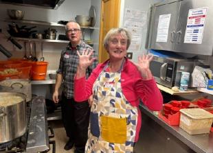 Returning &ldquo;Jingle and Mingle&rdquo; event turns sadness into happiness on Christmas Day