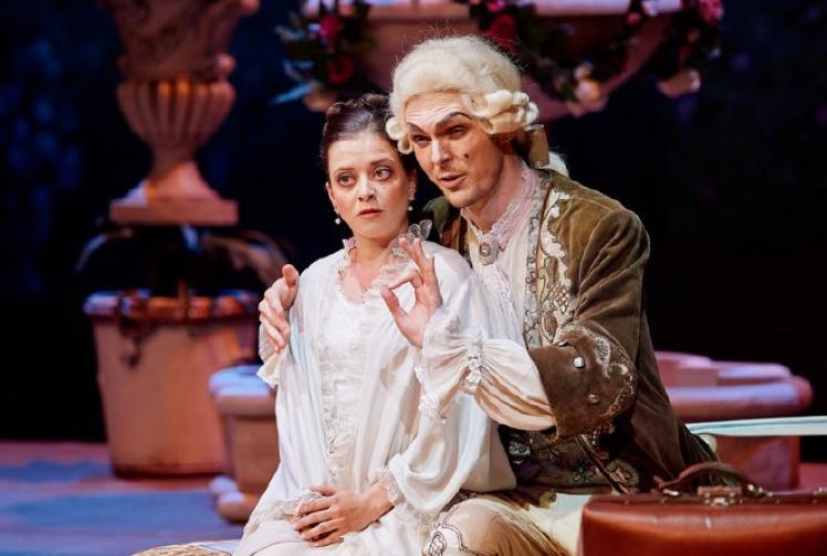 Baritone will sing songs of darkness and light