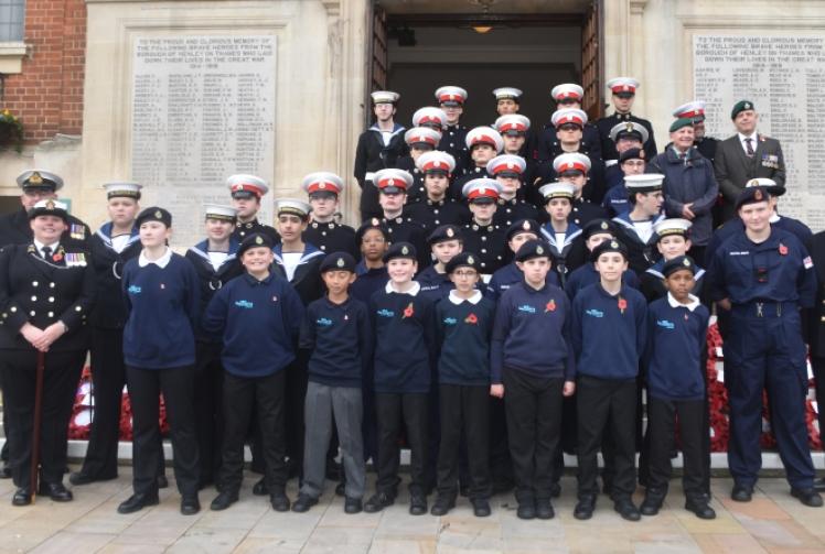 Mayor: I wear poppy not for nationality but as symbol of peace