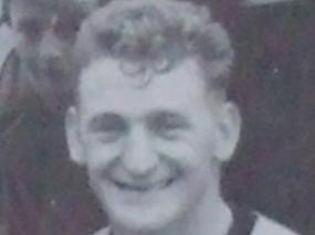 'Moments of Brilliance': Tributes paid to former Magpies forward Peter Brinsden