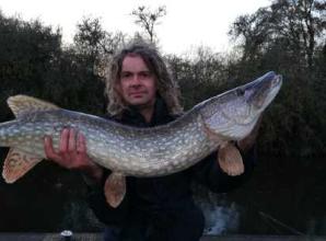 Fishing ‘nutcase’ catches 30lb pike at Thames weir