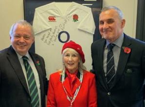 Rugby club backs Poppy Appeal
