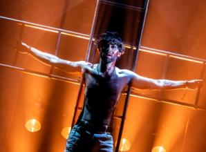 Rock opera on Jesus in immersive setting