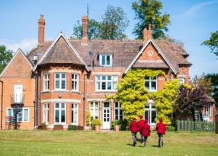 Small classes and top pastoral care