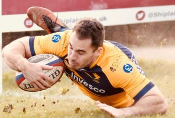 Bello hat-trick helps Hawks maintain unbroken league campaign