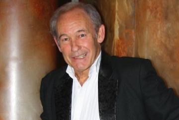 Handbags and gladrags time as singer returns
