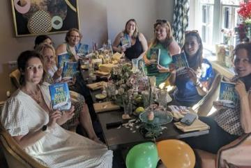 Share thoughts in safe company of other readers over brunch