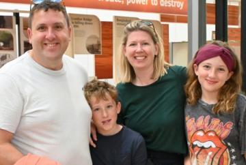 Smiles and sadness as museum closes its doors
