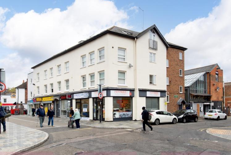 Maidenhead town centre parade of shops to go under the hammer at auction