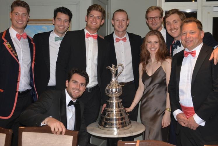 Rowers celebrate achievements at dinner
