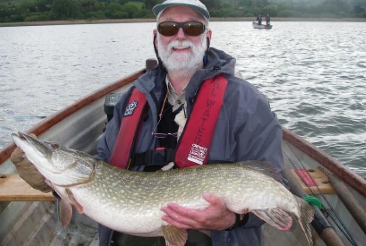 Thames eels may become extinct says angling author
