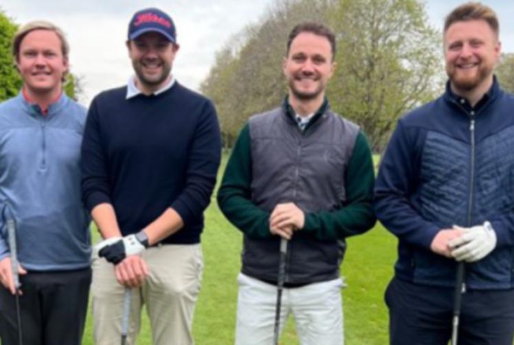 Golfers raise £60,000 for Chiltern Centre in decade