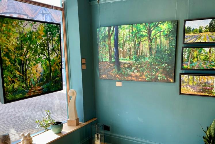 Browse around exhibition at picture framing shop