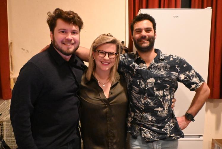 Quiz and curry night raises £2,000 for school furniture