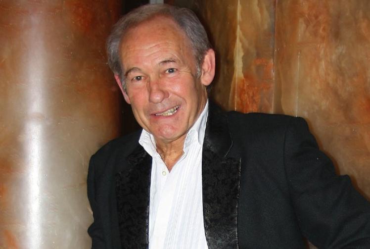 Handbags and gladrags time as singer returns