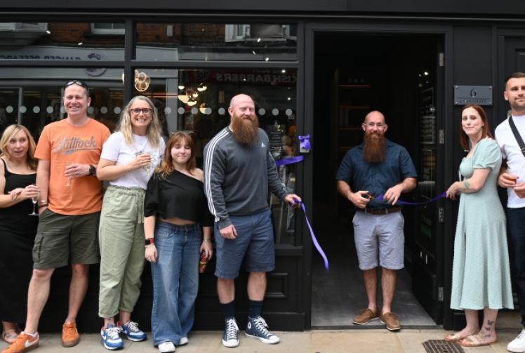 Couple sign five-year lease and open German kitchen design showroom